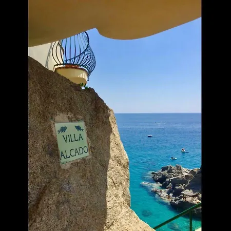 Alcado Villa *